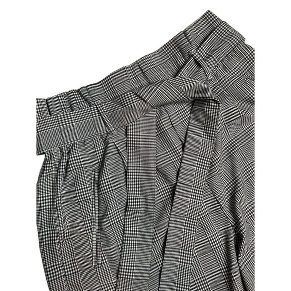 Zara‎ Womens Size Small Black White Plaid Elastic Shorts with Belt Pockets - Picture 1 of 7